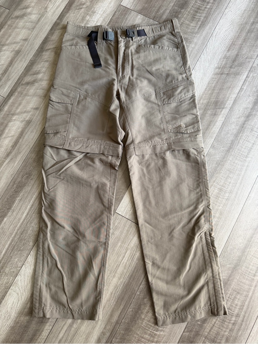 The North Face Men’s S Tan Paramount Valley Zip Off Hiking Pants/Shorts Hiking